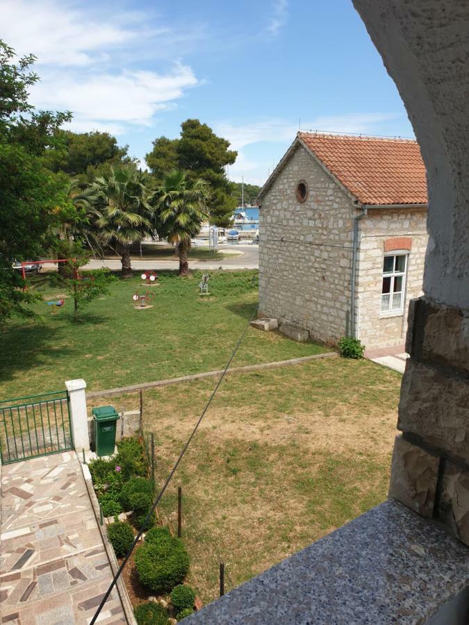 Apartments Martinovic By The Sea Kukljica Zewnętrze zdjęcie